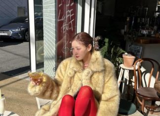 4 Trendy Tights Colors for the New Year to Transform Your Style