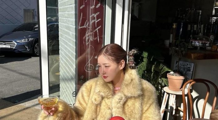 4 Trendy Tights Colors for the New Year to Transform Your Style