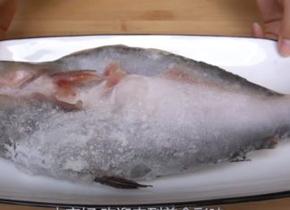 Defrosting fish: Don’t soak it in cold water, use this to make it quickly tender, flavorful, not fishy