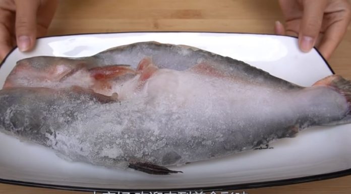 Defrosting fish: Don’t soak it in cold water, use this to make it quickly tender, flavorful, not fishy