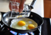 Crack an egg into a pan and add a few drops of this: Fluffy and smooth eggs, double the deliciousness of fried eggs