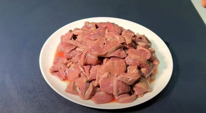 Detoxify and Eliminate Odor in Pig’s Liver with a Few Drops of This Solution
