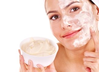 Find Out If Washing Your Face with Yogurt Can Improve Your Skin