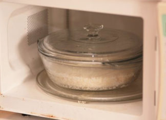 Common Misuse of Food Wraps People Commit