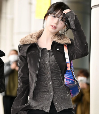 Stylish Korean Beauties Score a Perfect 10 with their Fashionable Airport Outfits, Stepping Out Like on a Catwalk