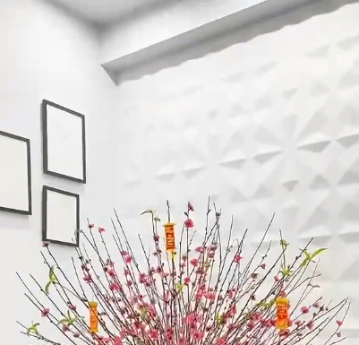 How to arrange cherry blossom branches for Lunar New Year in the living room, ensuring both abundance and savings for a joyful celebration