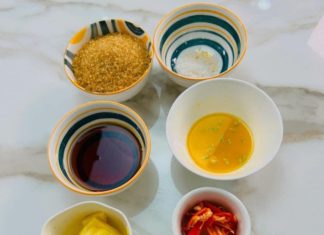 Simple recipe for a tangy and sweet salad dressing: Perfect for a diverse and satisfying Lunar New Year feast