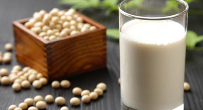 Discovering if Soy Milk is Beneficial and Safe for Consumption