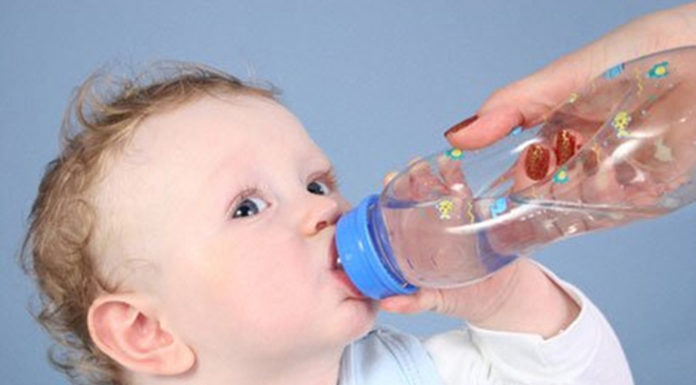 Do Babies Under 6 Months Need to Consume Water?