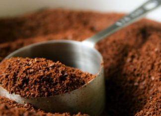 Revitalize Your Skin by Blending Coffee with Common Oils to Reduce Stretch Marks