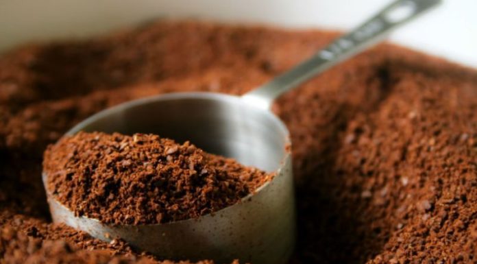 Revitalize Your Skin by Blending Coffee with Common Oils to Reduce Stretch Marks