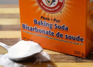 Transform Your Skin with Coconut Oil and Baking Soda Exfoliation