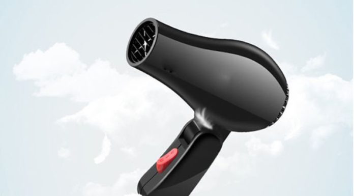 How to Easily Get Rid of Adhesive Stains on Plastic Items