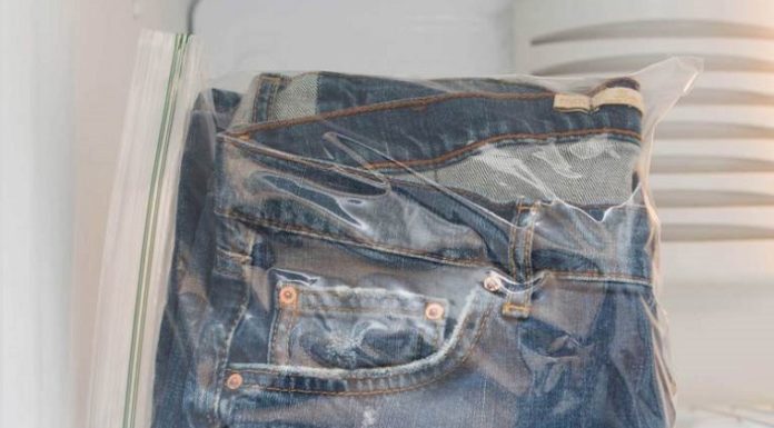 How to Easily Get Rid of Chewing Gum Stains on Clothing
