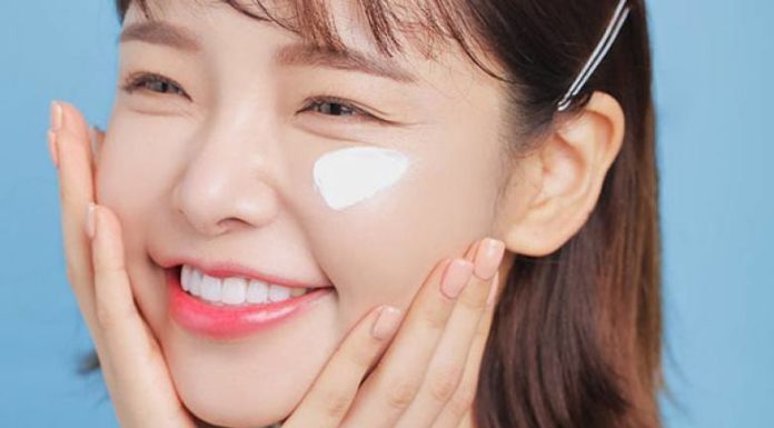 4 Steps for Deep Cleansing Makeup Remover to Purify Your Skin after Tet.