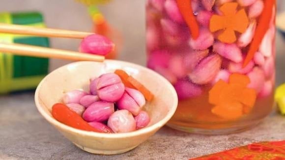 Eating this kind of pickled onion during Tet holiday increases the risk of cancer multiple times.