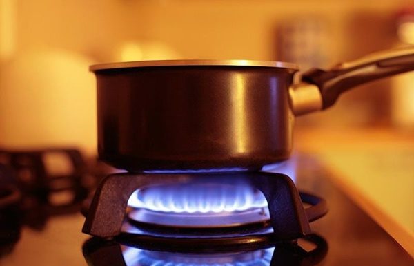 Save More Than 50% on Cooking Gas with These Effective Tips
