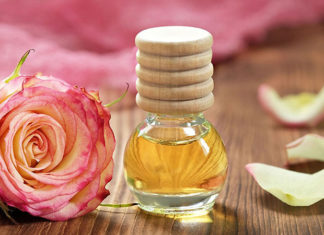 Discover the Wonders of Rose Essential Oil: Its Health Benefits and How to Utilize It