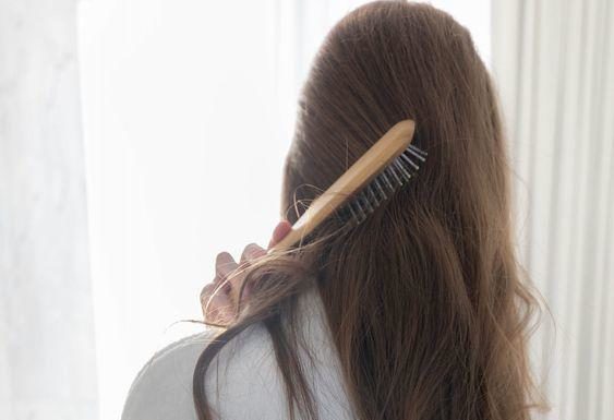 4 Foods that Promote Strong and Healthy Hair, Reducing Breakage and Shedding