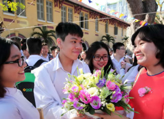 9 Thoughtful and Useful Gift Ideas for Teachers on International Women’s Day (March 8th)