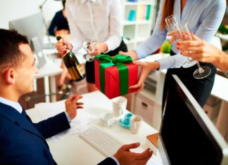 Showing Appreciation to Your Boss this Tet With 11 Luxurious and Meaningful Gifts