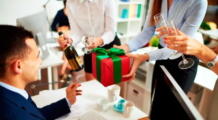 Showing Appreciation to Your Boss this Tet With 11 Luxurious and Meaningful Gifts