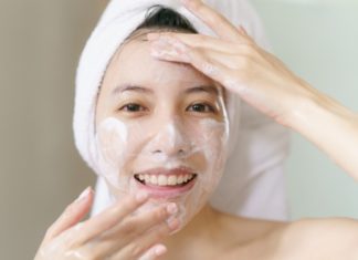 4 Techniques for Attaining Silky, Firm Skin with Miniscule, Refined Pores