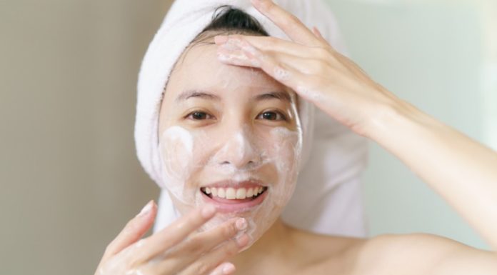 4 Techniques for Attaining Silky, Firm Skin with Miniscule, Refined Pores