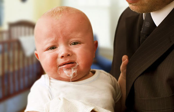 Mothers Should Not Neglect Children Who Are Vomiting Milk: Causes and Solutions