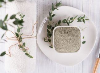 DIY Clay & Apple Cider Vinegar Facial Mask for Radiant Skin