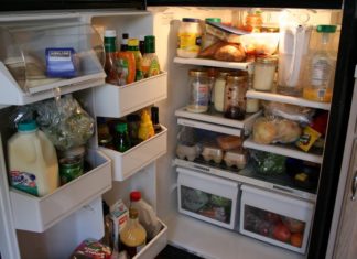 4 reasons why your family refrigerator is always messy and expert tips to fix it