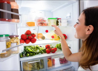 Girl shares life-saving tip for refrigerator blackout, advises families to prepare in advance