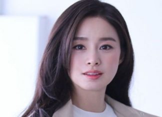 Kind-hearted Wealthy Lady Commander: Congratulations to the Lucky Groom