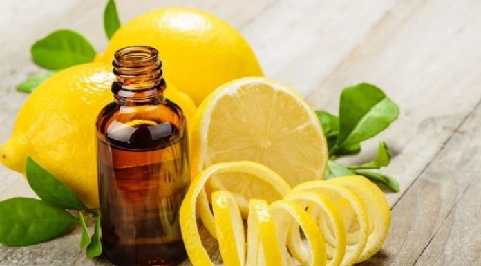 “Maximize Kitchen Hygiene with these Incredible Tips for Cleaning and Whitening Plastic Cutting Boards”