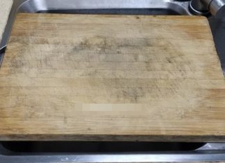 An Easy Trick to Clean Cutting Boards Without Soap and Keep Them Mold-Free for Longer