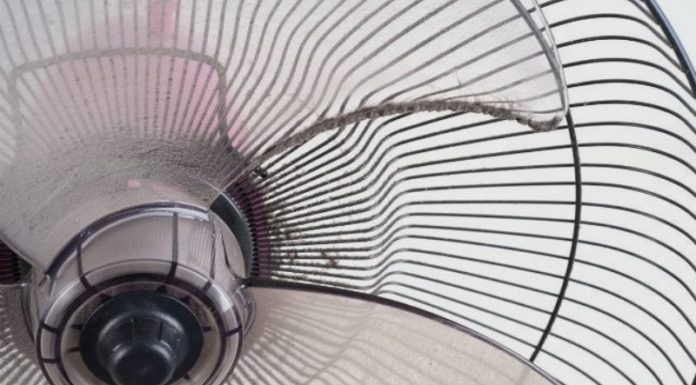 How to Quickly Clean Dusty Electric Fans