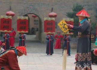 Why did people have to kneel and give thanks when they were granted death by the king in ancient times?