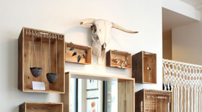 “Stylish Wooden Box Home Wall Decorations”