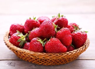 Strawberries are ripe and affordable but prone to mold, so learn this method to preserve them longer.