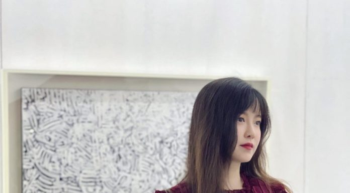 Stylish and youthful fashion choices of the cast of “Boys Over Flowers,” all over 40 years old