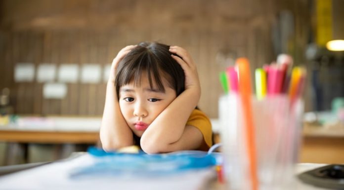 8 Harmless Parenting Phrases That Destroy Your Child’s Future