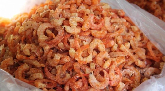 Tips for preserving dried shrimp all year round at home
