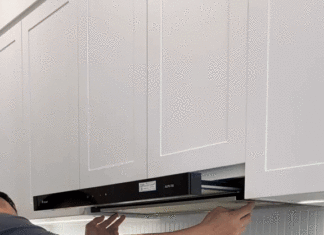 The odd smell in the kitchen was traced back to one thing: a year of neglecting cleaning duties.