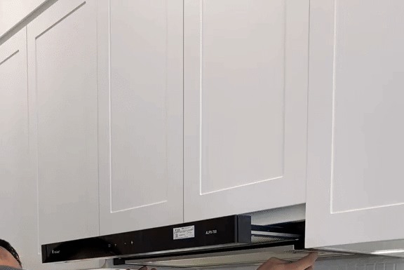 The odd smell in the kitchen was traced back to one thing: a year of neglecting cleaning duties.