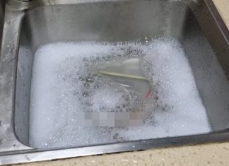 Unclog a long-stuck sink with this simple and cost-free trick