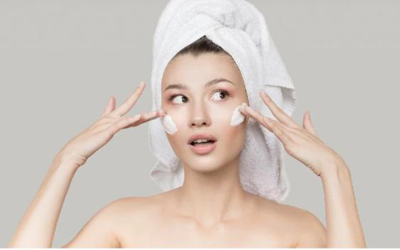 Simple Tips for Firming and Rejuvenating Your Face and Neck Skin