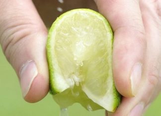 Squeeze Lemon Juice into Rice Pot: Little-known Trick for Unparalleled Quality