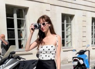 French women enthusiastically endorse these 4 essential skirt styles to maintain a stylish look all year round.