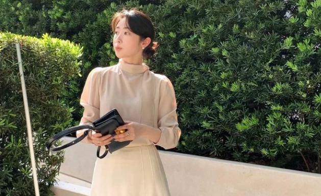 Refresh your boring style with a long skirt- Tips for ladies