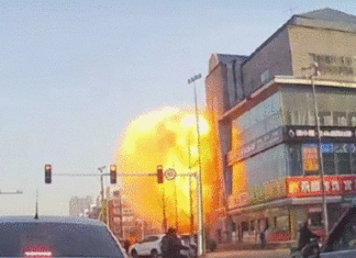 Girl runs outside after hearing explosion, witnesses horrifying scene: Multiple houses on fire!